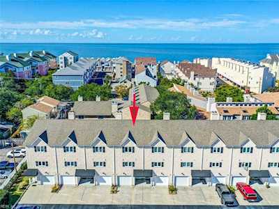 3220 Shore Dr Virginia Beach, VA 23451