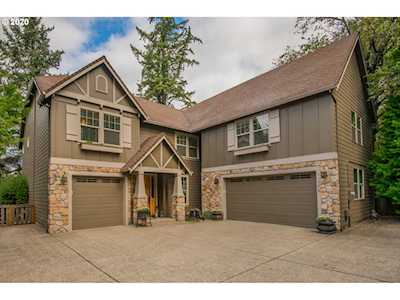 1146 Short St West Linn, OR 97068