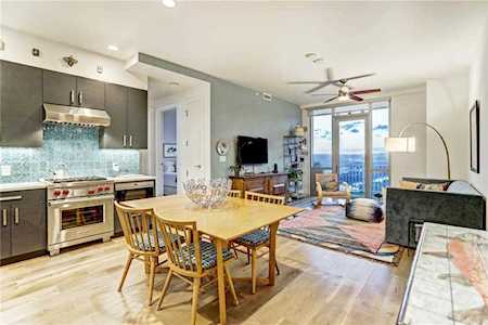 222 West Ave #2810 Austin, TX 78701