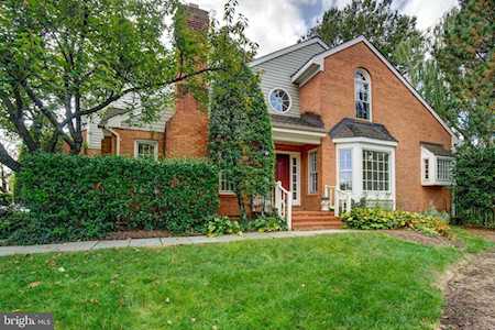 1788 Duffield Ln Alexandria, VA 22307
