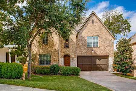 8523 Lakemont Drive Dallas, TX 75209