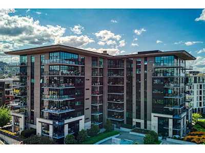 1830 NW Riverscape St #805 Portland, OR 97209