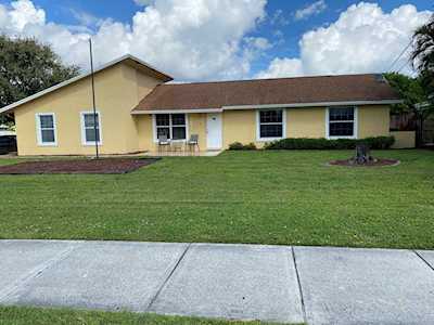19681 SE County Line Road Tequesta, FL 33469