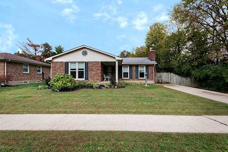 6405 By Way Ln Louisville, KY 40218