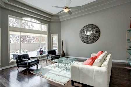 1310 Strathcona Dr SW Calgary, AB T3H 3S1