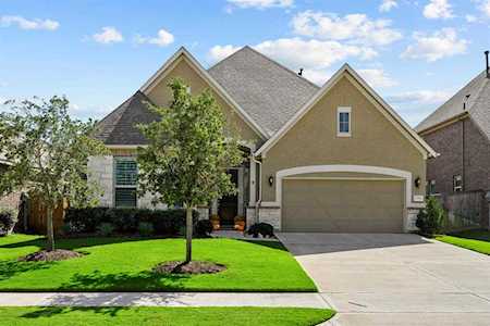 23711 Via Viale Dr Richmond, TX 77406