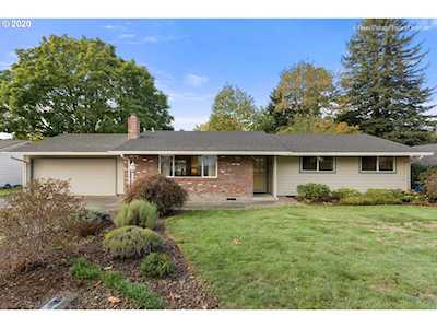 15525 SE Creswain Ave Milwaukie, OR 97267