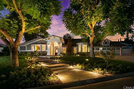 9691 Villa Woods Drive Villa Park, CA 92861
