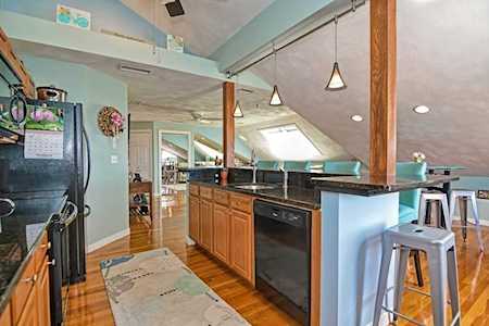 301 Lincoln Ave #8 Saugus, MA 01906