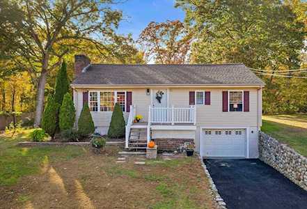 131 Fullerton Ave Whitman, MA 02382
