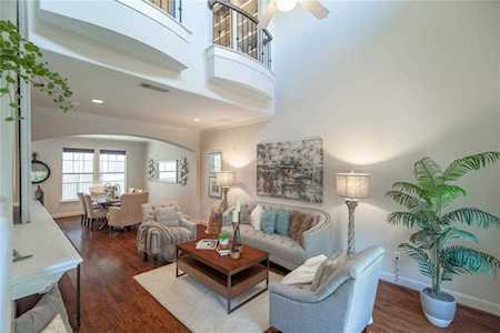 4904 Live Oak Street #303 Dallas, TX 75206