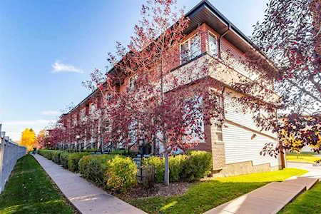83 Aspen Hills Terrace SW Calgary, AB T3H 0P4