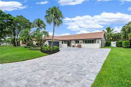 11205 NW 10th Pl Coral Springs, FL 33071