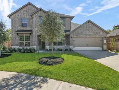 2512 Ravenna Ct Friendswood, TX 77546