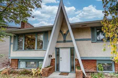 12 Lake Emerald Rd SE Calgary, AB t2j 2j7