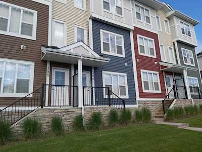 398 Nolancrest Heights NW Calgary, AB T3R 0Y1