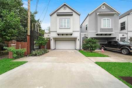 5925 Kiam St Houston, TX 77007