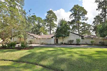 6503 Cypress Point Dr Houston, TX 77069
