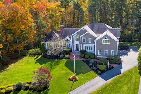 36 Farmside Dr Pembroke, MA 02359