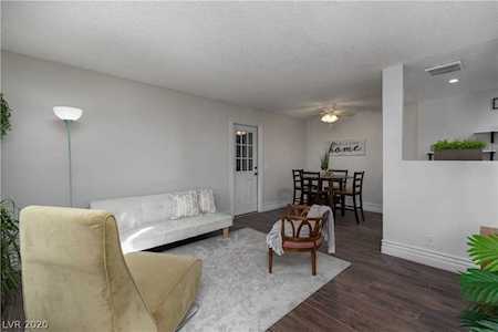 3676 Villa Knolls East Dr Las Vegas, NV 89120