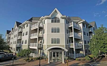 614 Pond St #1310 Braintree, MA 02184
