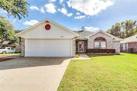 3740 Longstraw Drive Fort Worth, TX 76137