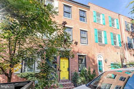 2421 Naudain St Philadelphia, PA 19146