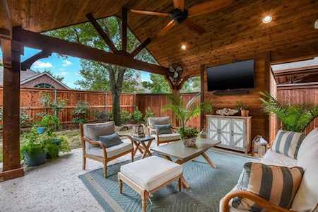 1290 Golf Club Drive Lantana, TX 76226