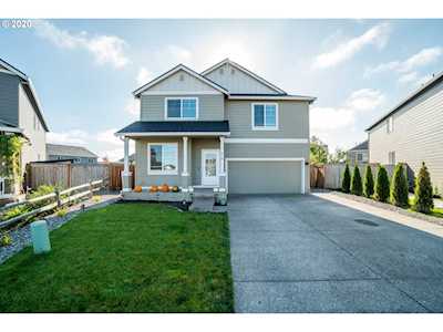 818 N Gibert Ct Ridgefield, WA 98642