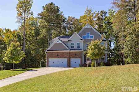 18 S Duelling Oaks Drive Chapel Hill, NC 27517