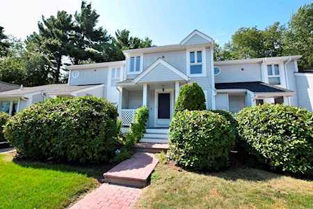 71 Alcott Cir. #71 Taunton, MA 02780