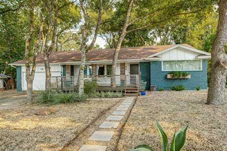 2320 Chart Drive Dallas, TX 75228