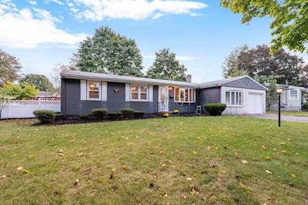 12 Wild Berry Dr Cranston, RI 02920