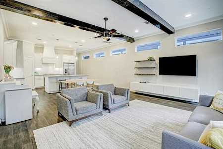5214 Cornish St Houston, TX 77007