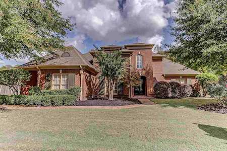 1940 N Templeton Cir Collierville, TN 38017