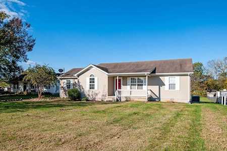 1013 Dellrose Dr Bell Buckle, TN 37020