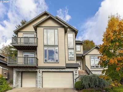 10049 NW Skyline Heights Dr Portland, OR 97229