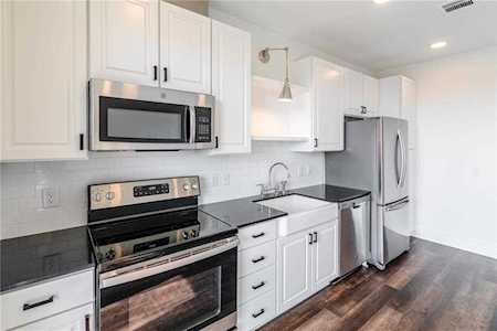 4704 Sunset TRL #3101 Austin, TX 78745