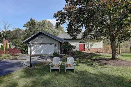 43 Hillside Rd Cumberland, RI 02864