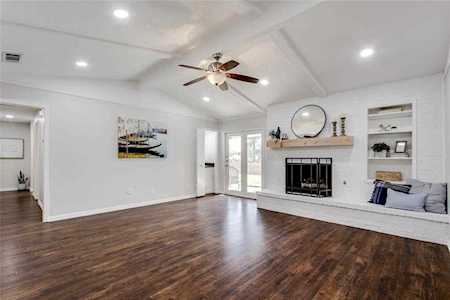 1326 Glenhill Lane Lewisville, TX 75077