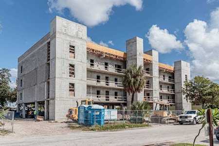 15305 1st St E #305 Madeira Beach, FL 33708