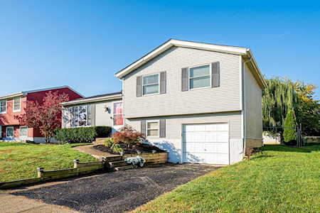 2425 Barstone Court Grove City, OH 43123