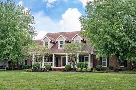 2205 Whisperwood Dr Prospect, KY 40059