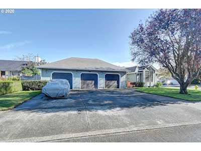 701 NE 159th Ct Vancouver, WA 98684