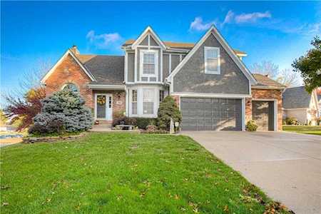 13850 S Brougham Dr Olathe, KS 66062