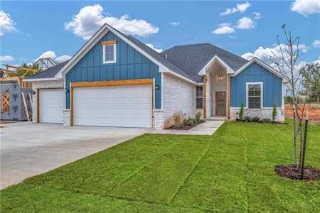 525 E Barajas Terrace Mustang, OK 73064