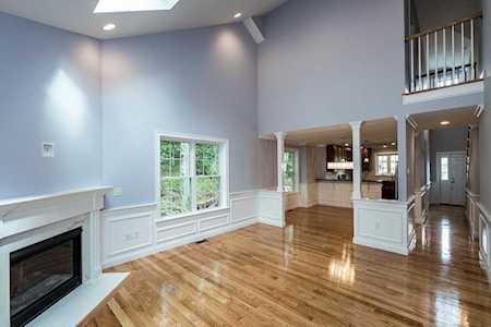 33 Jefferson Dr #33 Lexington, MA 02420
