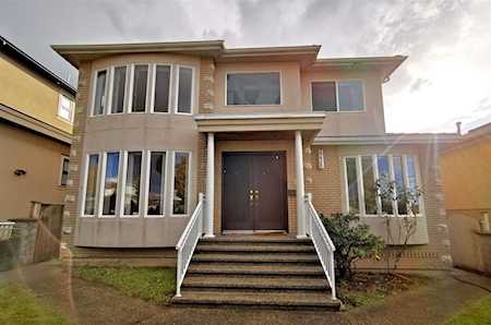 2238 E 54th Avenue Vancouver, BC V5P 1Y7