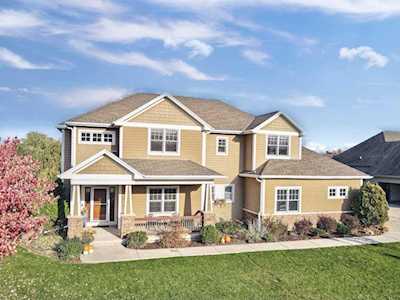 533 Majestic View Ln Oconomowoc, WI 53066-6510