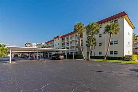 915 Beach Rd #418 Sarasota, FL 34242